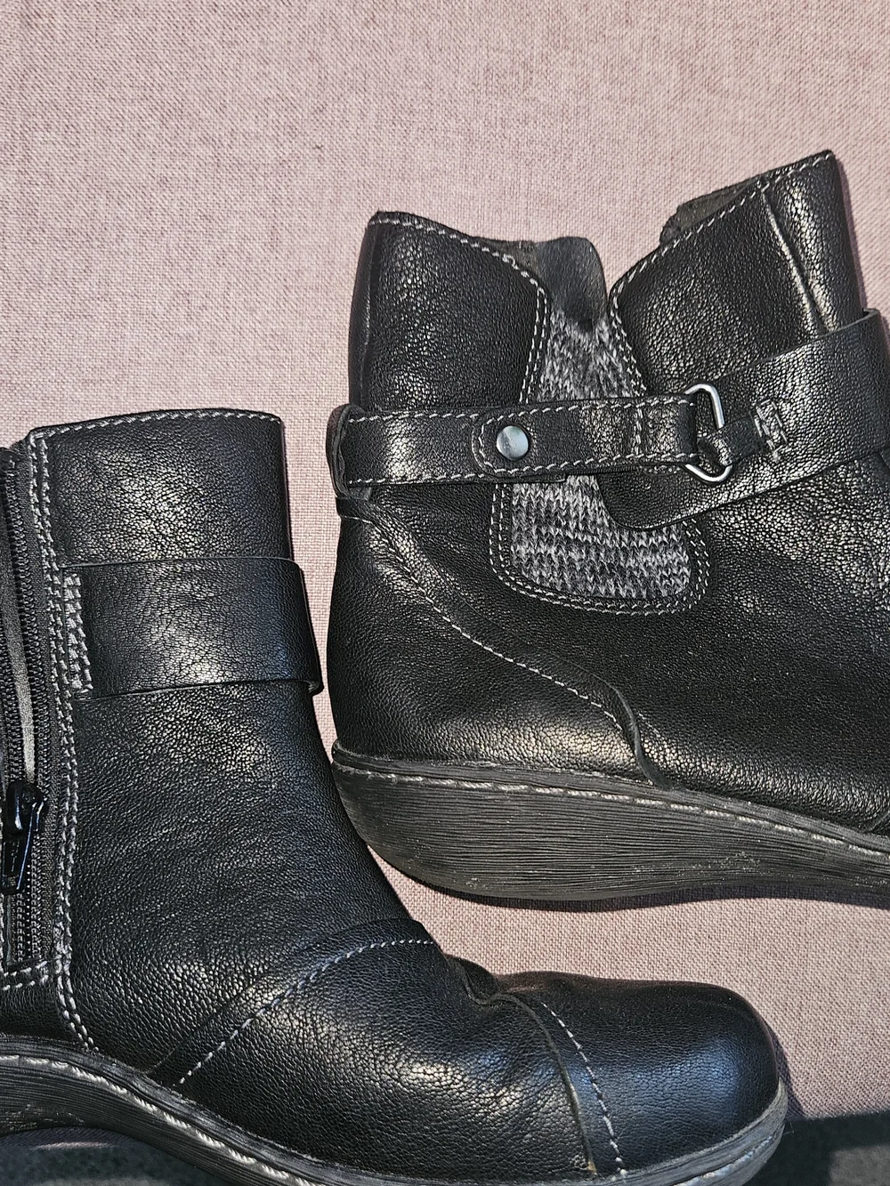 Clarks smooth black